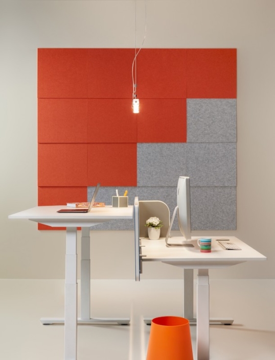 ubia-mobilier-poste-travail-reglable-en-hauteur