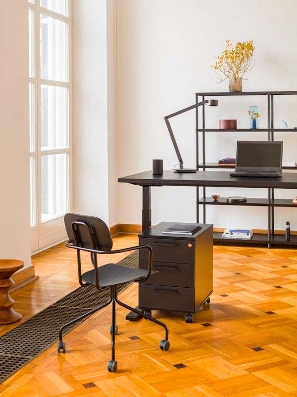 ubia-mobilier-poste-travail-reglable-en-hauteur-OGI DRIVE (7) ubia-mobilier-poste-travail-reglable-en-hauteur